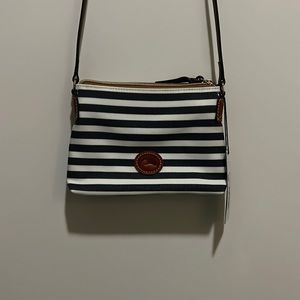 *NEW* Dooney & Bourke Crossbody Pouchette
